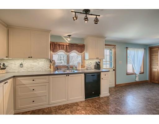 21 Douglas Dr, Ayer, MA 01432 photo 5