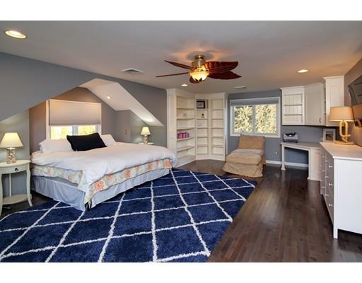 210 Glenneagle Dr, Mashpee, MA 02649 photo 9