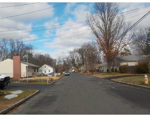 178 Lamont St, Springfield, MA 01119 photo 16