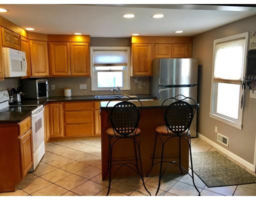 13 Bonneta Cir, Chicopee, MA 01020 photo 3