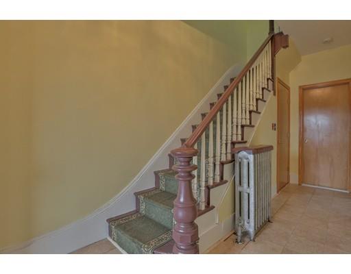 38 Spring St, Everett, MA 02149 photo 4