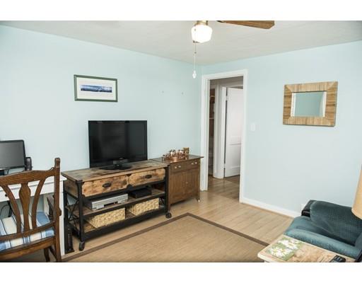 34 Tyrone St, Springfield, MA 01104 photo 15