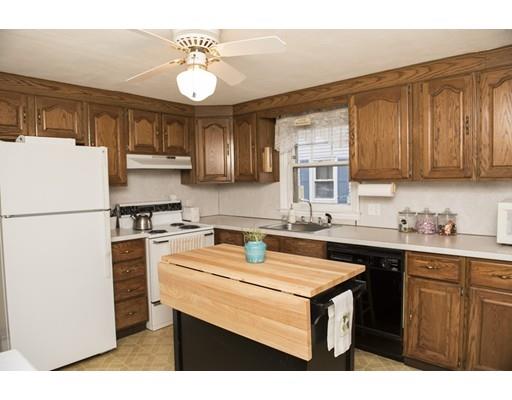 34 Tyrone St, Springfield, MA 01104 photo 3