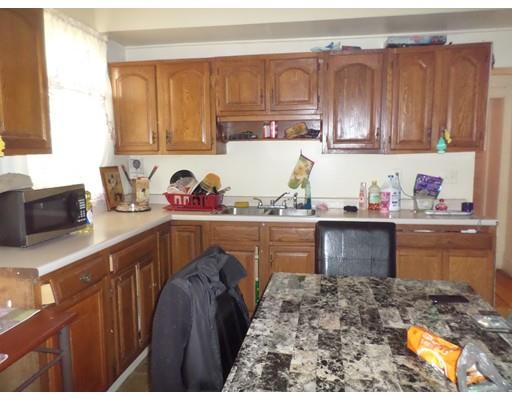 38 Windsor St, Springfield, MA 01105 photo 3