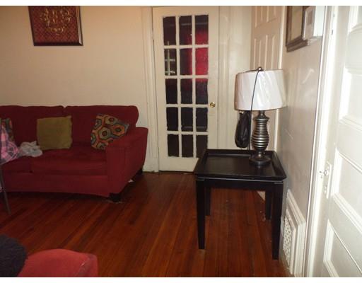 38 Windsor St, Springfield, MA 01105 photo 6