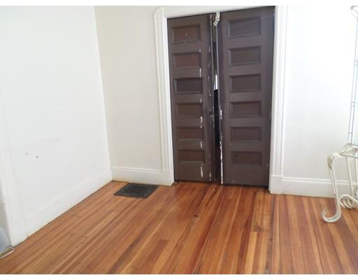 38 Windsor St, Springfield, MA 01105 photo 5