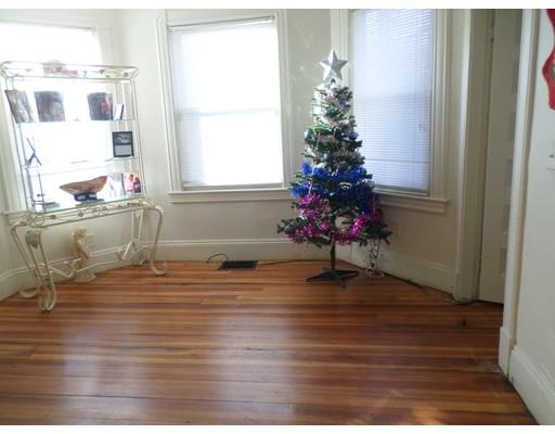 38 Windsor St, Springfield, MA 01105 photo 7