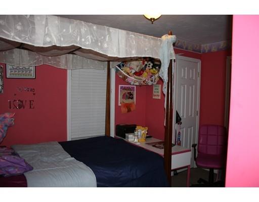 23 Barclay St, Worcester, MA 01604 photo 14
