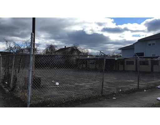 43 Winthrop St, Springfield, MA 01105 photo 3