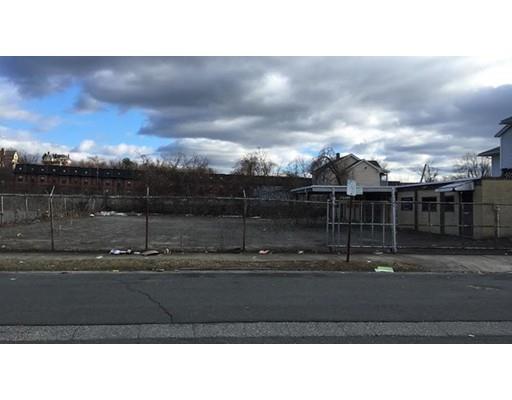 43 Winthrop St, Springfield, MA 01105 photo 2