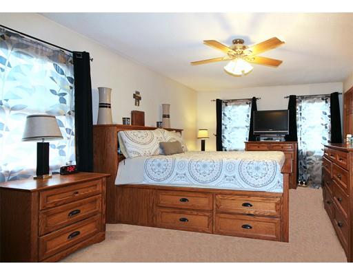 11 Peekskill Ave, Springfield, MA 01129 photo 16