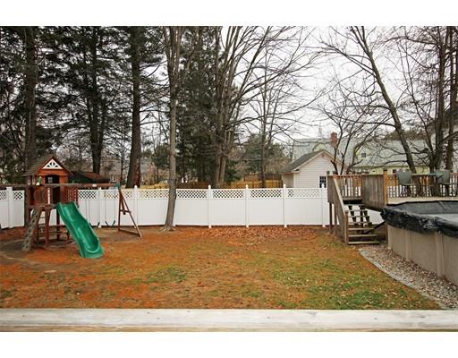 11 Peekskill Ave, Springfield, MA 01129 photo 2