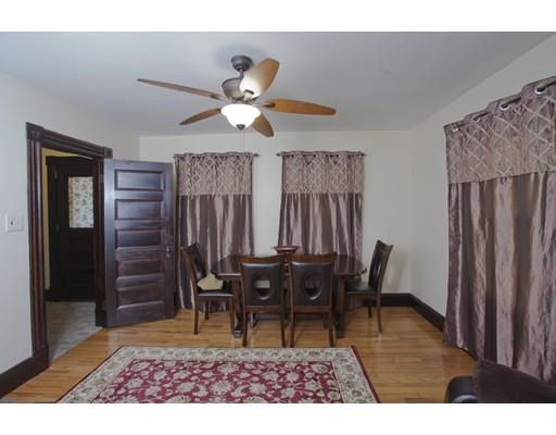 67 Grover St, Springfield, MA 01104 photo 4