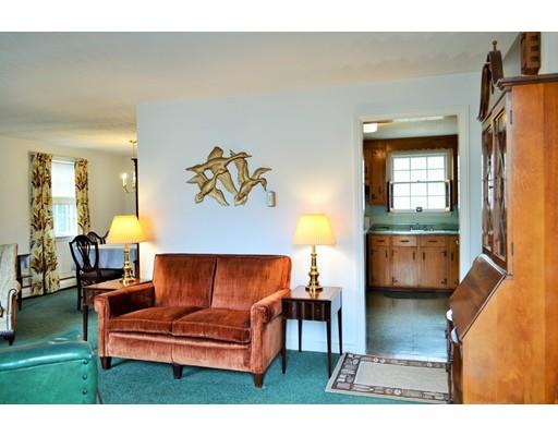 10 Crestline Cir, Beverly, MA 01915 photo 2