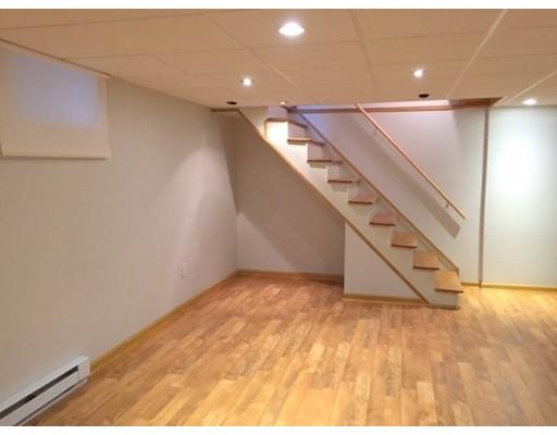 15 Bamforth Rd, Springfield, MA 01128 photo 20