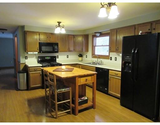 80 Terry Ln, Barre, MA 01005 photo 3