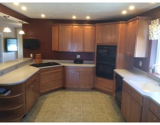 235 Pleasant St, Reading, MA 01867 photo 6