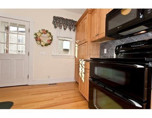 41 Spring St, Wakefield, MA 01880 photo 8