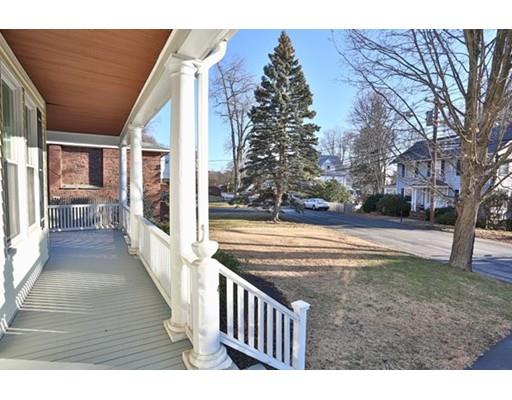 41 Spring St, Wakefield, MA 01880 photo 2