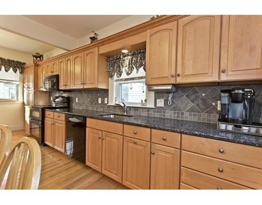41 Spring St, Wakefield, MA 01880 photo 7