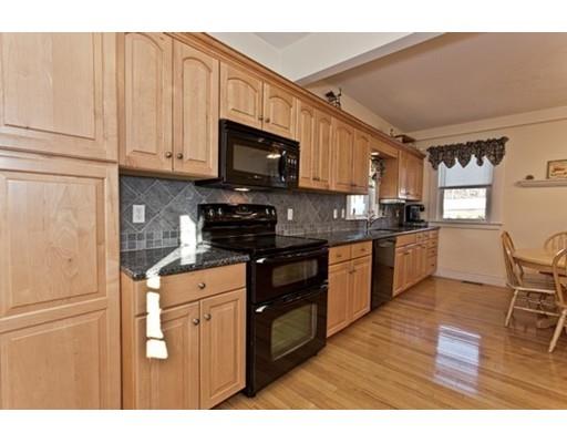 41 Spring St, Wakefield, MA 01880 photo 6