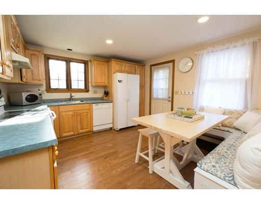 8 Walnut Ave, Natick, MA 01760 photo 6