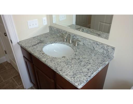 242 Laurelton, Springfield, MA 01109 photo 4
