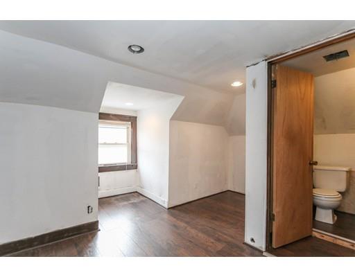 40 Raymond Ave, Chicopee, MA 01013 photo 16