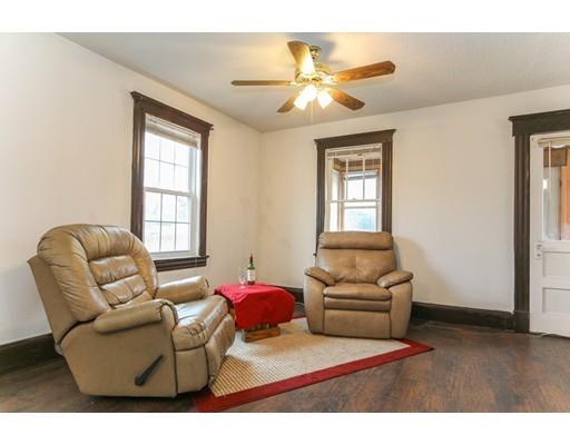 40 Raymond Ave, Chicopee, MA 01013 photo 8