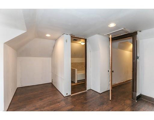 40 Raymond Ave, Chicopee, MA 01013 photo 17