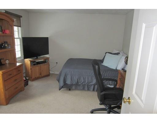 4 Blueberry Meadow Dr, Sutton, MA 01590 photo 18