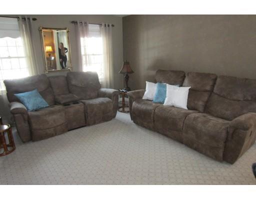 4 Blueberry Meadow Dr, Sutton, MA 01590 photo 12