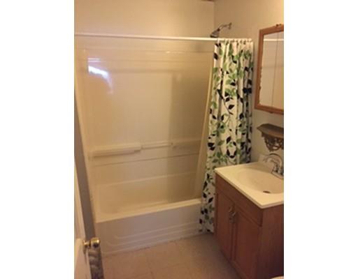 77 Prospect St, Springfield, MA 01107 photo 5
