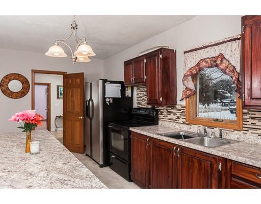 73 Brickett, Springfield, MA 01119 photo 2