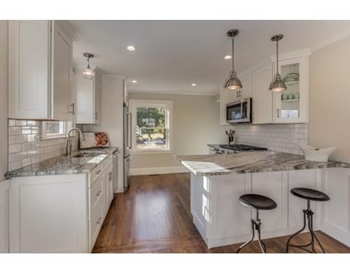 92 Bond St, Gloucester, MA 01930 photo 13