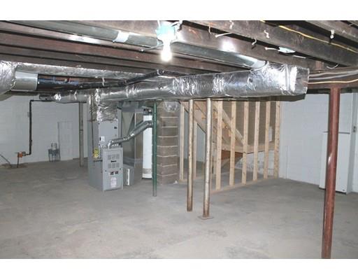 152 Gilbert Ave, Springfield, MA 01119 photo 29