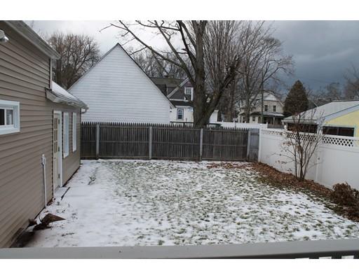 152 Gilbert Ave, Springfield, MA 01119 photo 4