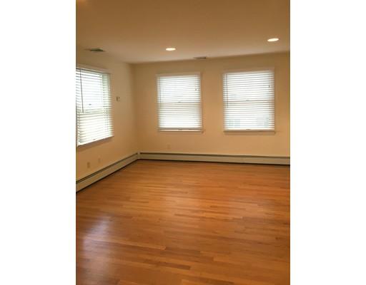 7 Tocci Path, Newton, MA 02459 photo 4