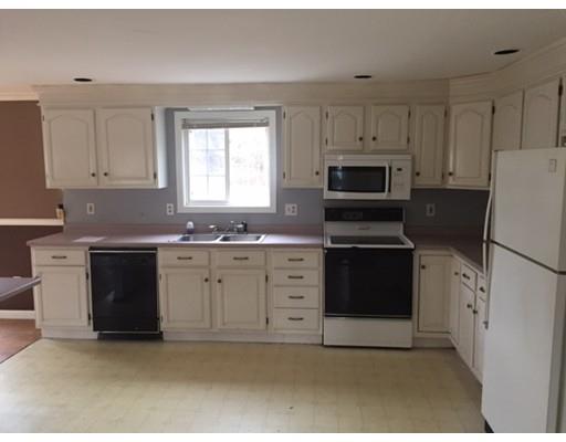 11 Heritage Rd, Acushnet, MA 02743 photo 8