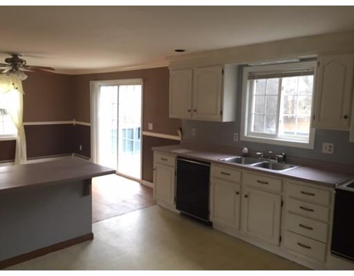 11 Heritage Rd, Acushnet, MA 02743 photo 7