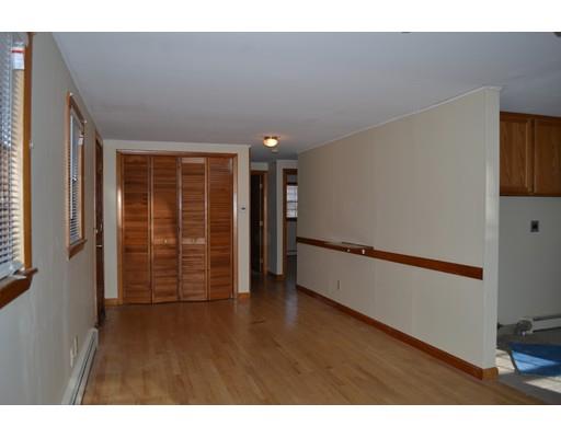 21 Meade St, Wareham, MA 02571 photo 9