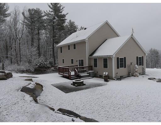 11 Cobblestone Rd, Pelham, NH 03076 photo 5