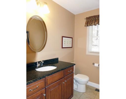 11 Cobblestone Rd, Pelham, NH 03076 photo 25