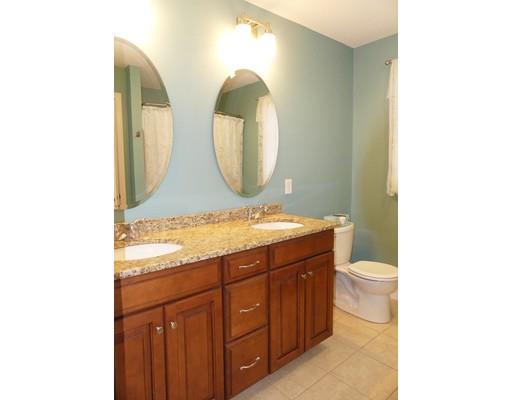 11 Cobblestone Rd, Pelham, NH 03076 photo 23