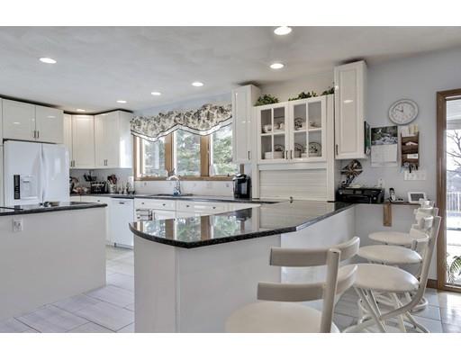 11 Ellery St, Gloucester, MA 01930 photo 9