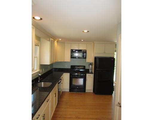 17 Whipple St, Danvers, MA 01923 photo 8
