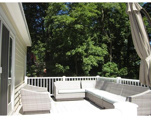 17 Whipple St, Danvers, MA 01923 photo 3