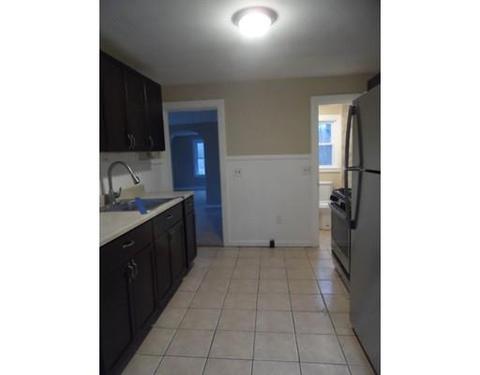 149 Ludlow St, Worcester, MA 01603 photo 2