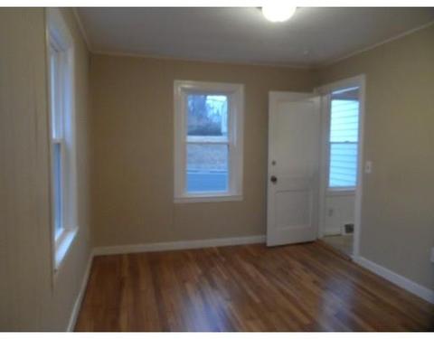 149 Ludlow St, Worcester, MA 01603 photo 9