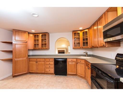 14 Eisenhower Cir, Wellesley, MA 02482 photo 7